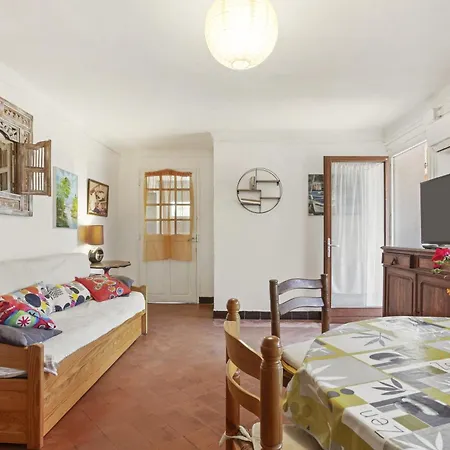 Climatise Au Lavandou Appartement *