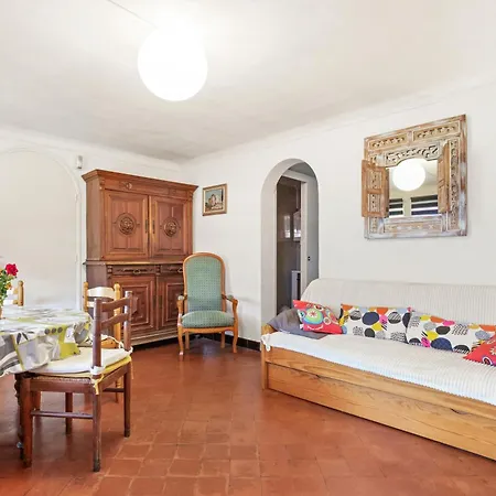 Avec Clim Et Terrasse Apartament